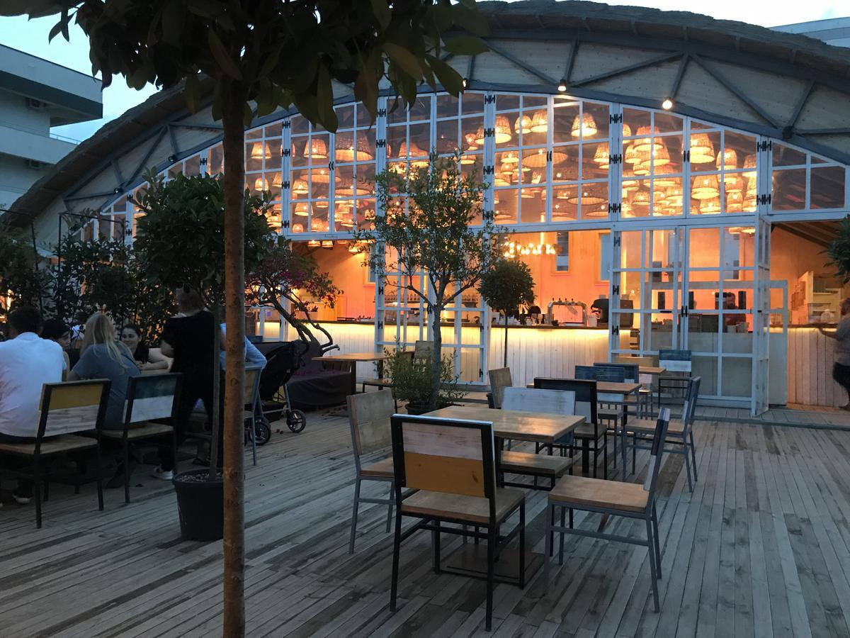 London Διαμέρισμα Năvodari Εξωτερικό φωτογραφία